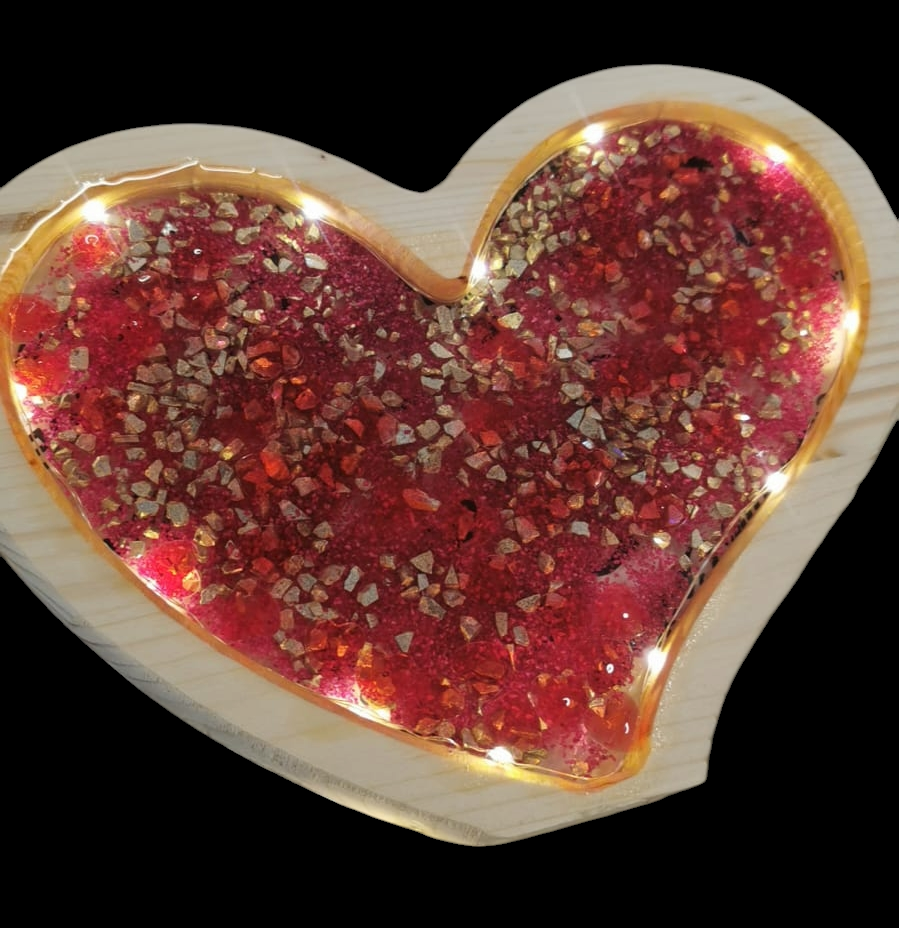 Großes Holzherz mit Beleuchtung und Epoxidharzfüllung für z.b. Valentinstag