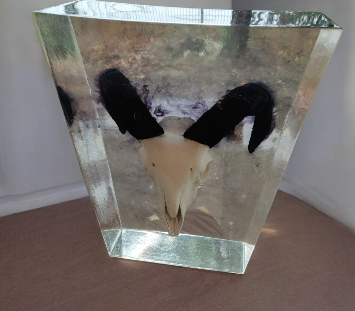 Epoxidharzlampe Hirschopf Glaslook Durchsichtig Dampf